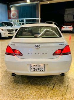 تويوتا أفالون